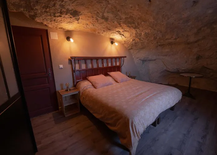 Troglodyte A 15 Min Du Futuroscope Jaunay-Clan